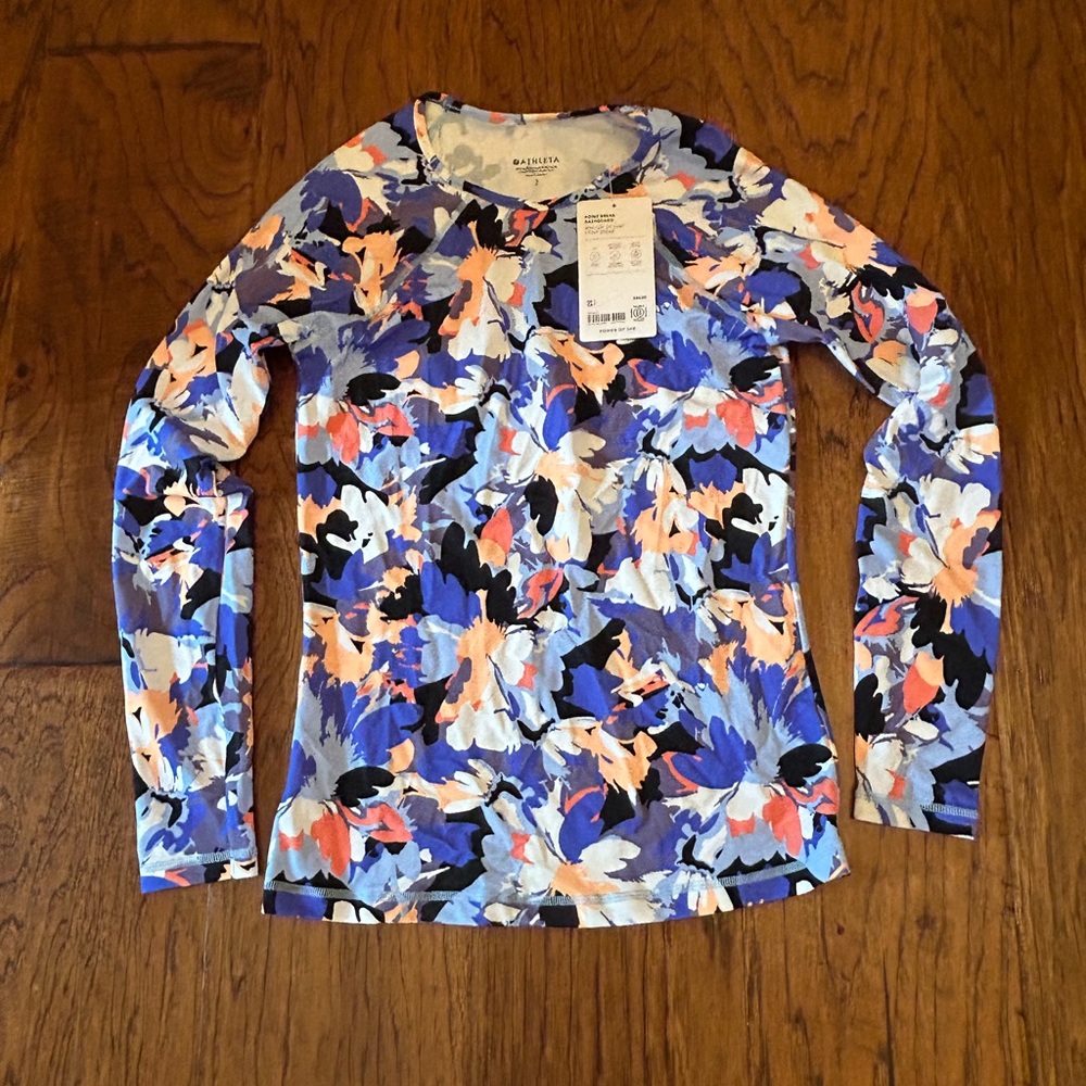 NWT Athleta Rash Guard Size S